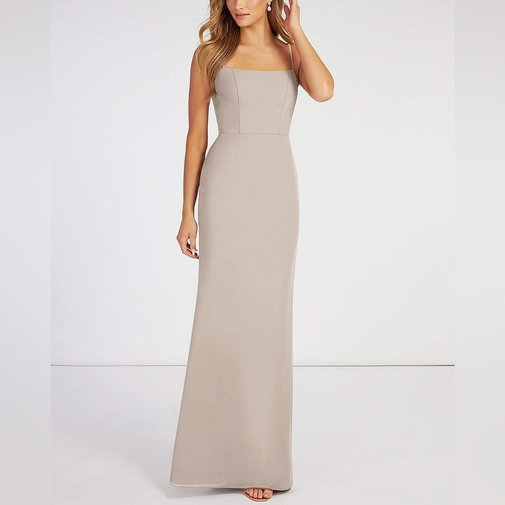 AZAZIE TAYLA
Sheath Square Neckline Chiffon Floor-Length Dress